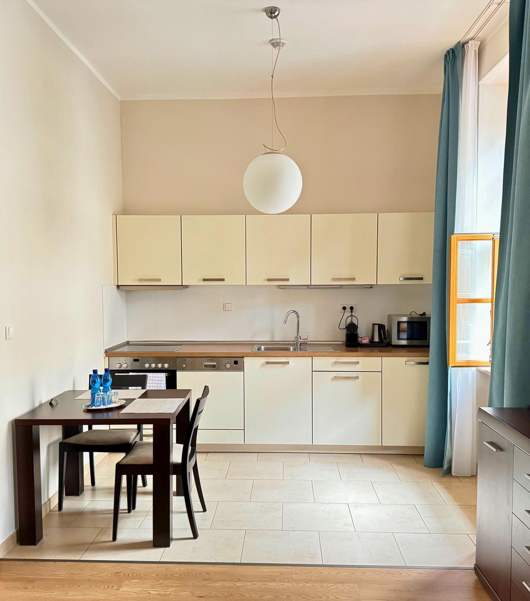 Rezidence Ostrovni Aparthotel Prága Szoba fotó